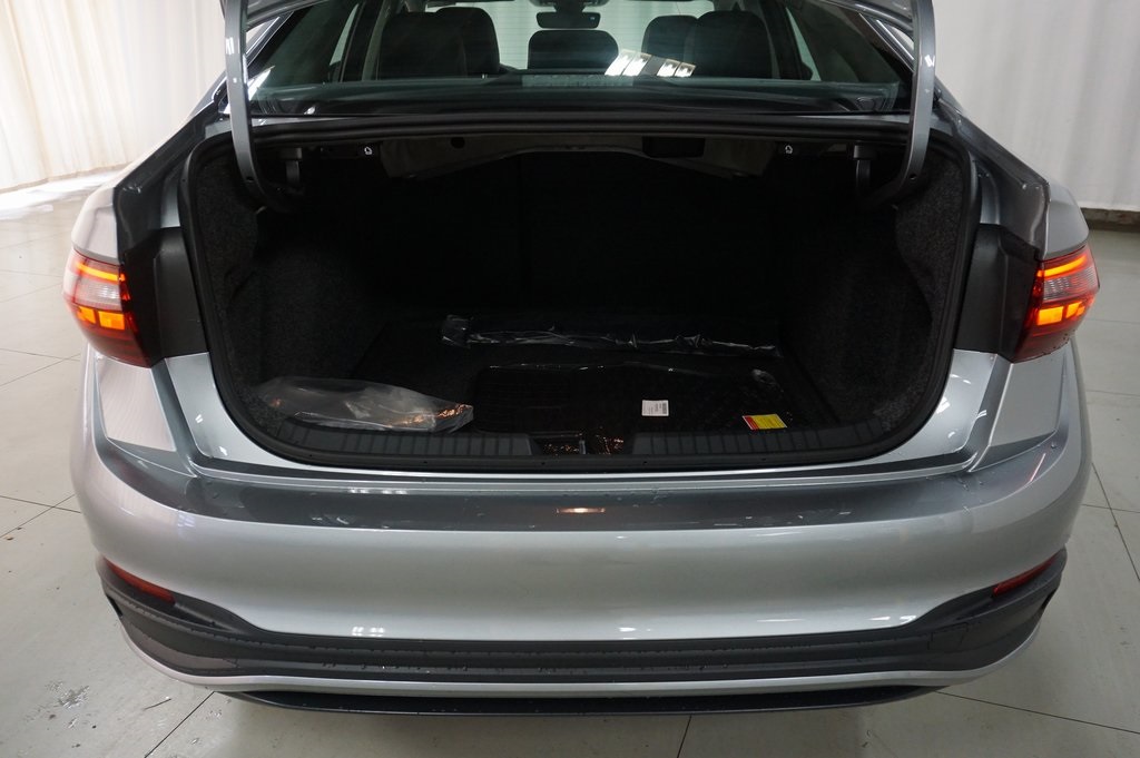 2025 Volkswagen Jetta 1.5T SE photo 22