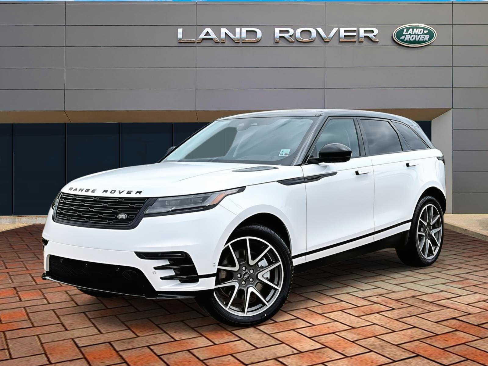 2025 Land Rover Range Rover Velar Dynamic SE's photo