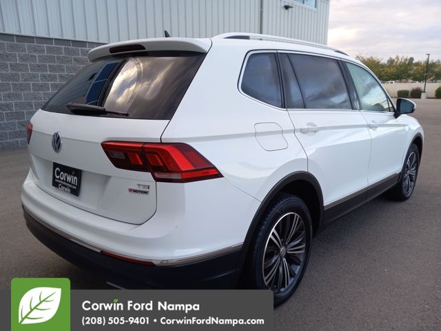 2018 Volkswagen Tiguan SEL photo 2