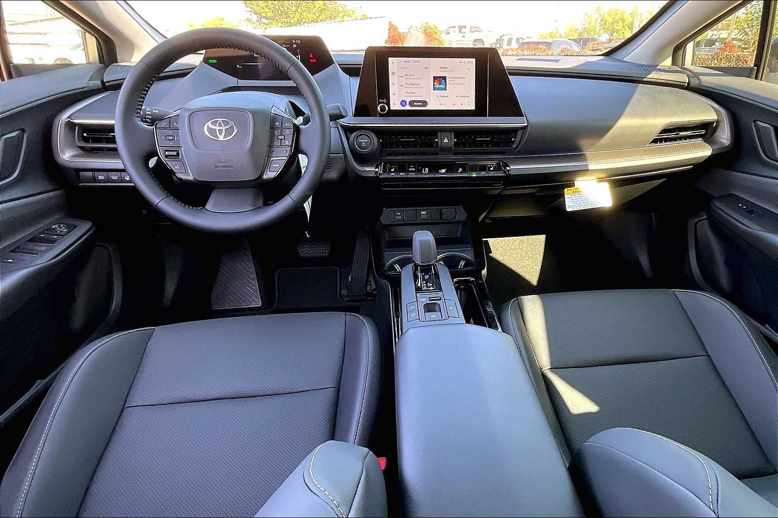 2026 Toyota Prius XLE photo 5