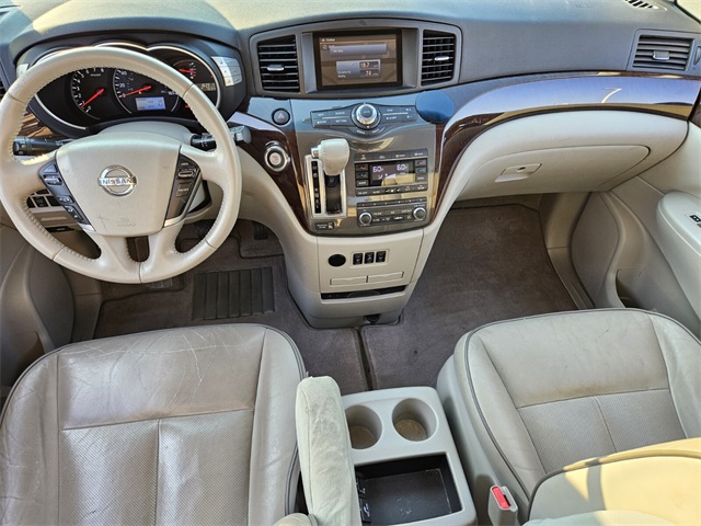 2014 Nissan Quest SV photo 7