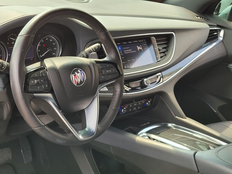 2023 Buick Enclave Essence photo 7