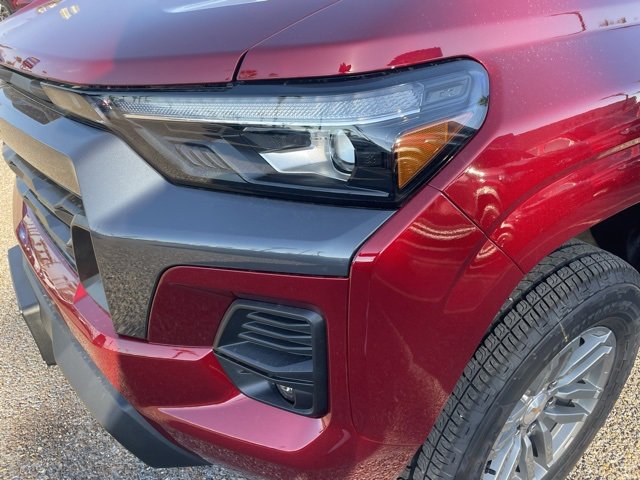 2026 Chevrolet Colorado LT photo 9