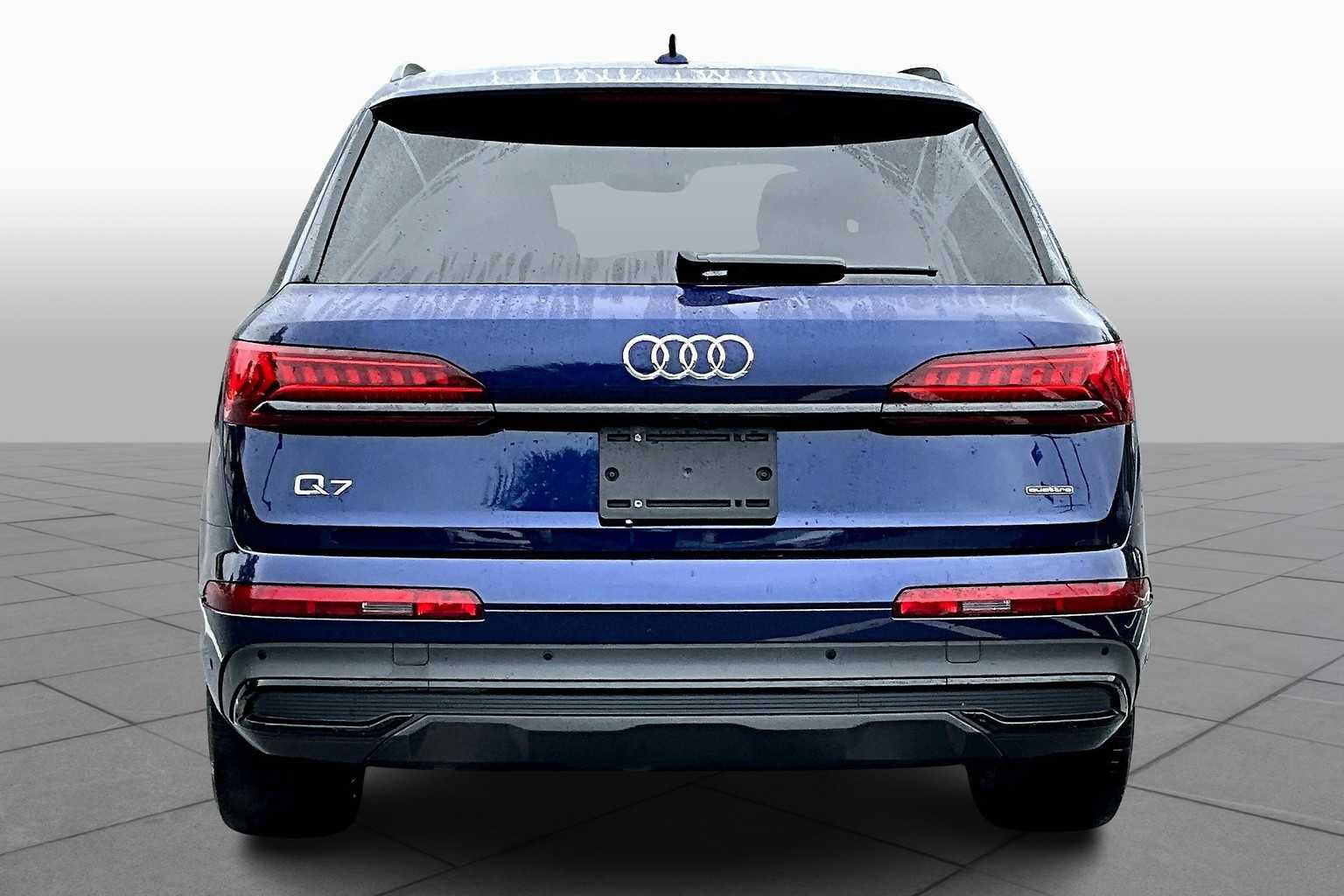 2022 Audi Q7 Premium Plus photo 3