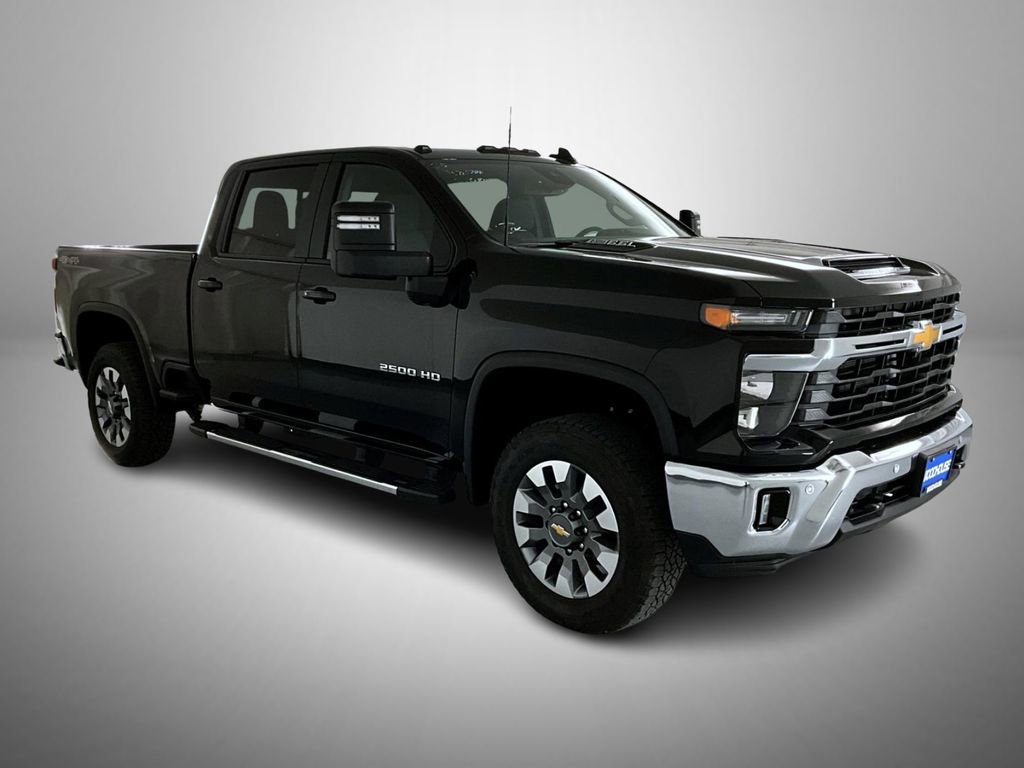 2025 Chevrolet Silverado 2500HD LT photo 3