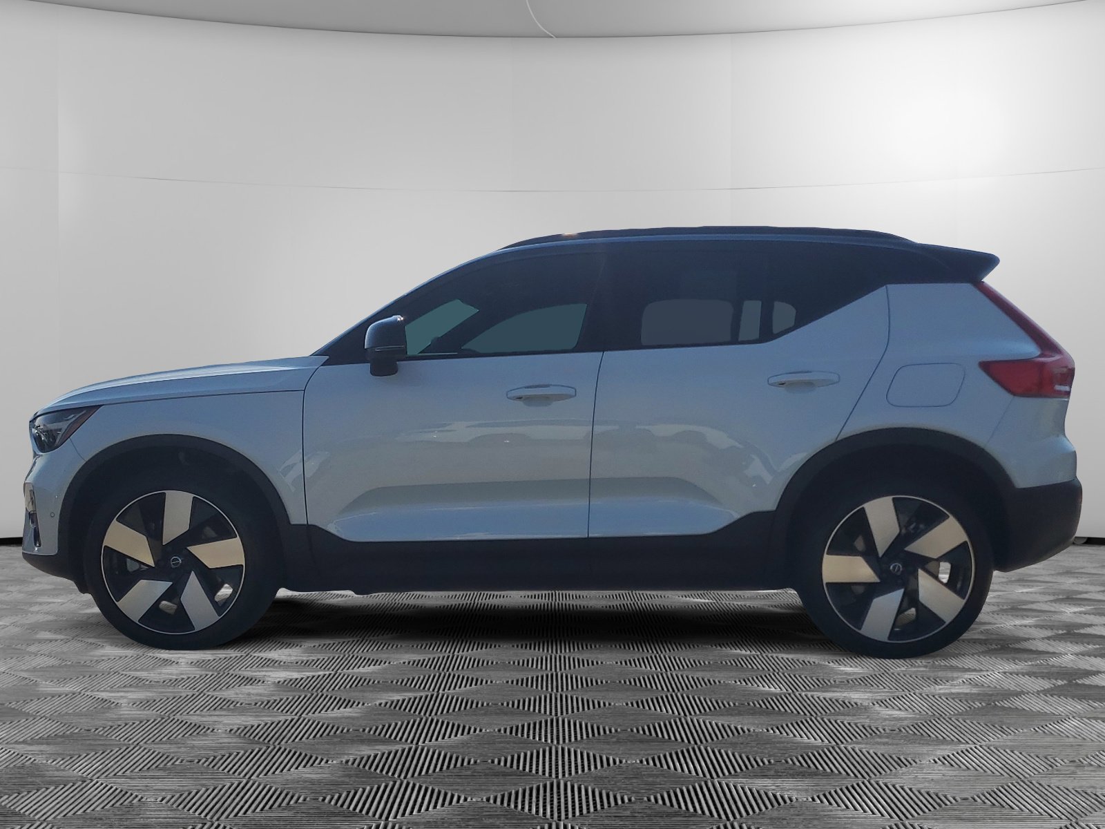 Certified 2023 Volvo XC40 Ultimate with VIN YV4ED3UM1P2052225 for sale in Omaha, NE