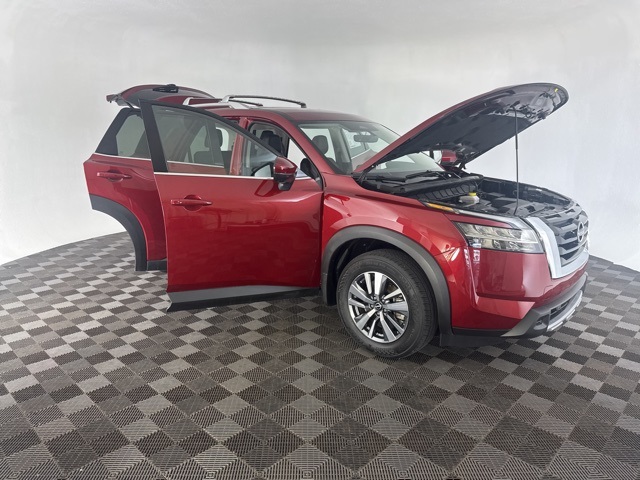 2024 Nissan Pathfinder SL photo 12