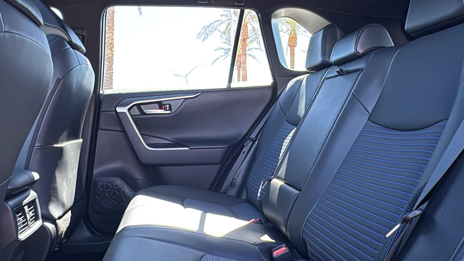2024 Toyota RAV4 Hybrid XSE photo 26