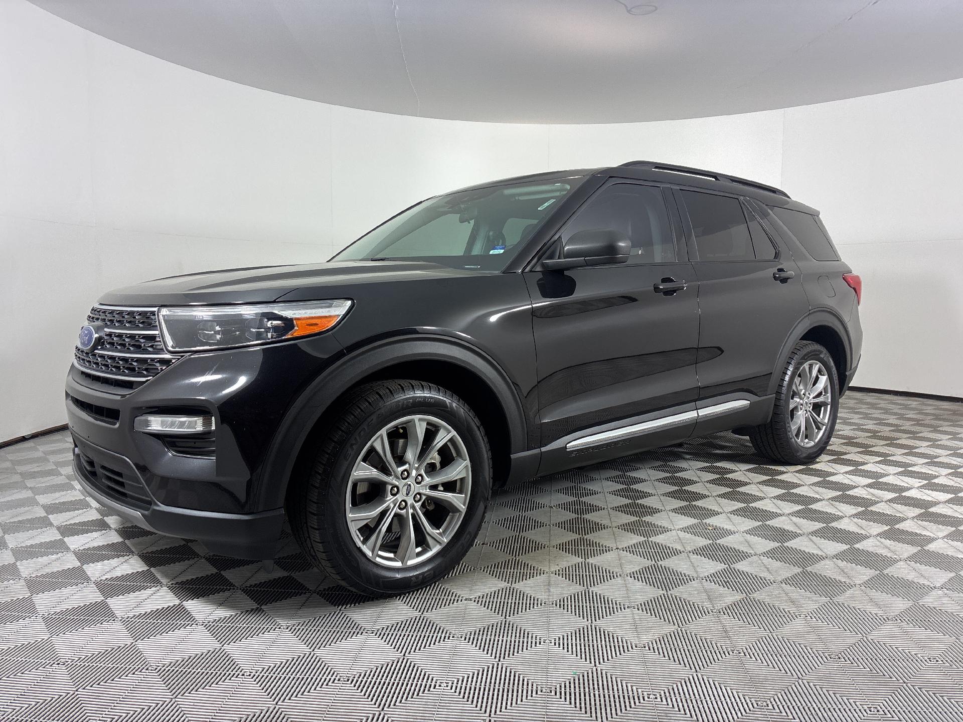 2021 Ford Explorer XLT's photo