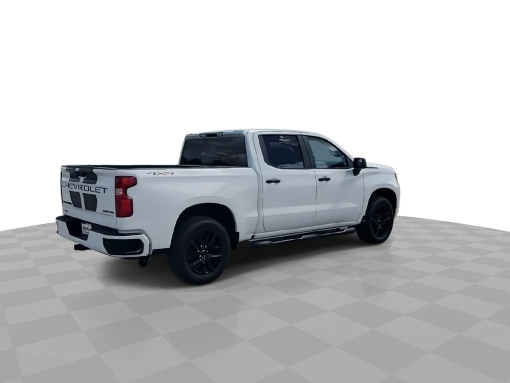 2025 Chevrolet Silverado 1500 Custom photo 8