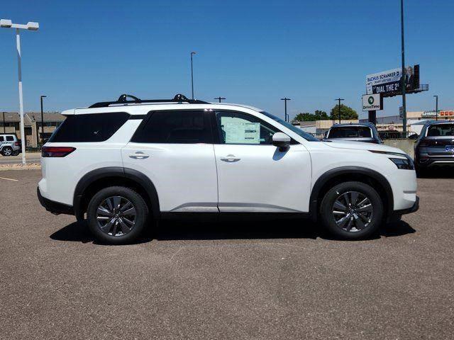 2025 Nissan Pathfinder SV photo 2