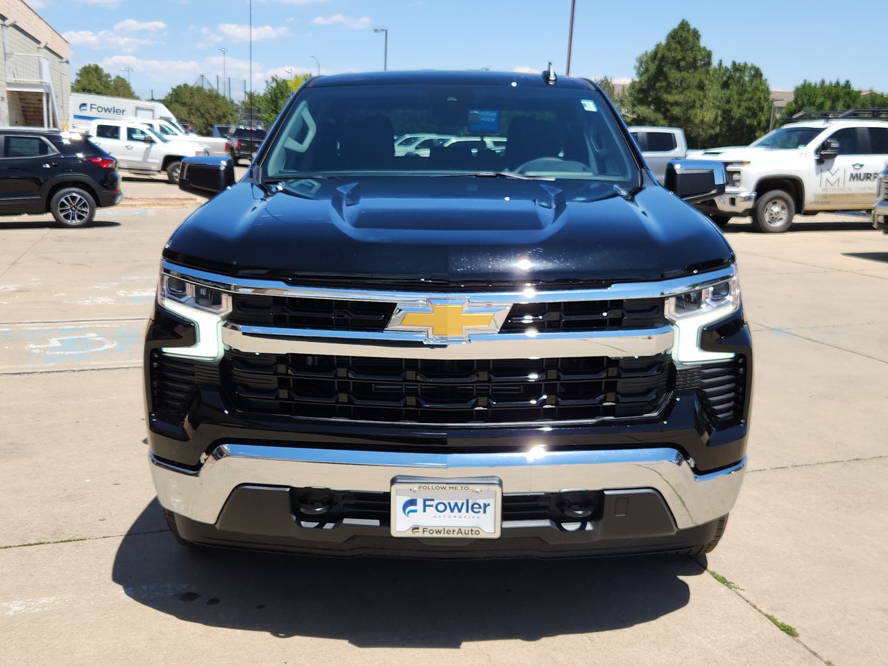 2025 Chevrolet Silverado 1500 LT photo 2