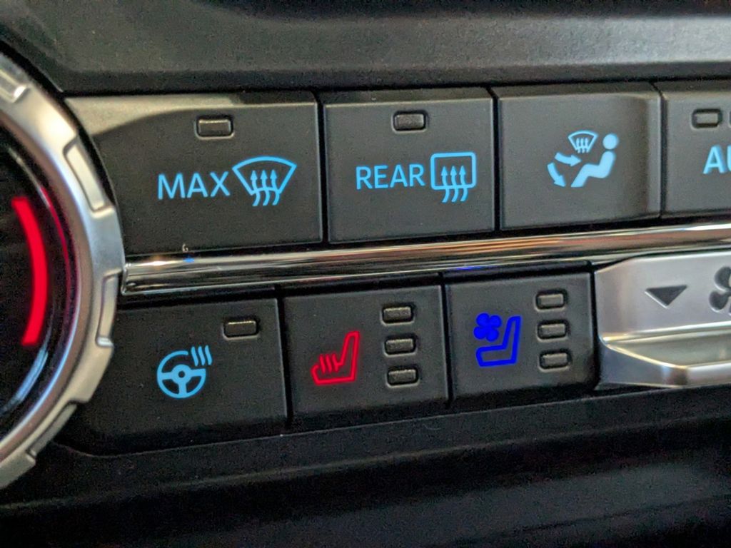 2025 Ford F-150 Lariat photo 21