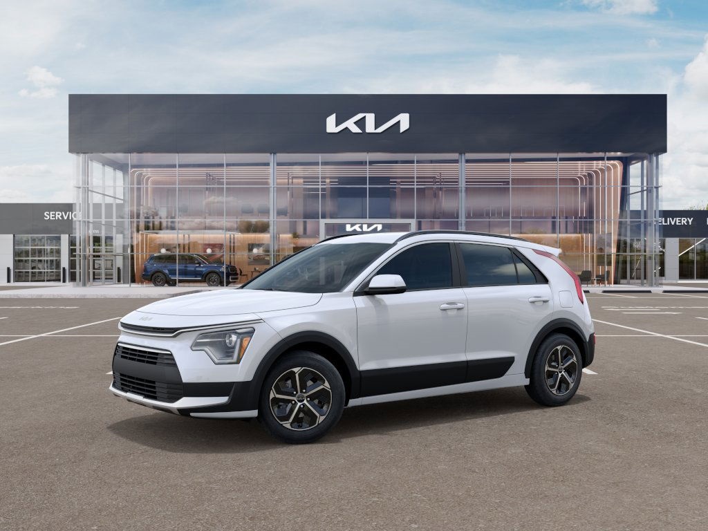 2025 Kia Niro LX photo 2