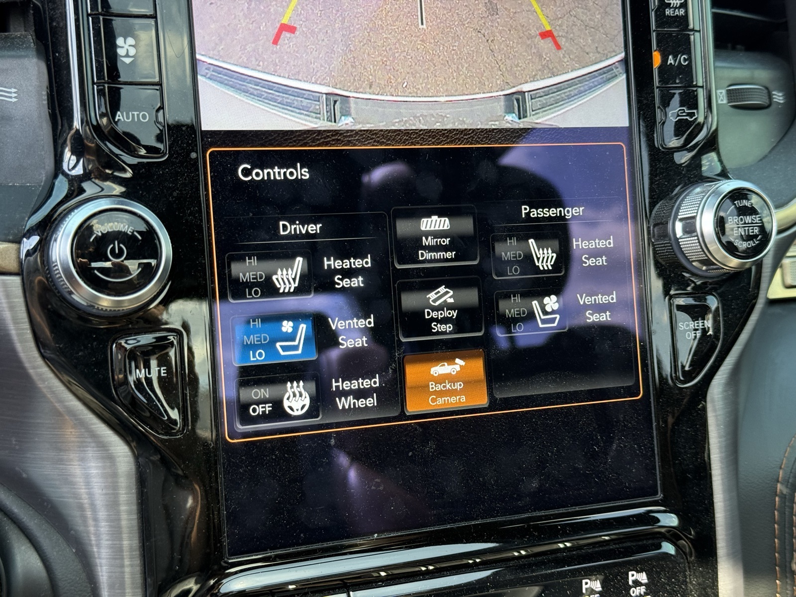 2021 Ram 1500 Laramie Longhorn photo 31