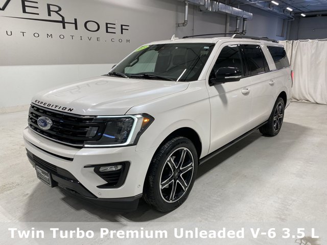 2019 Ford Expedition Limited's photo