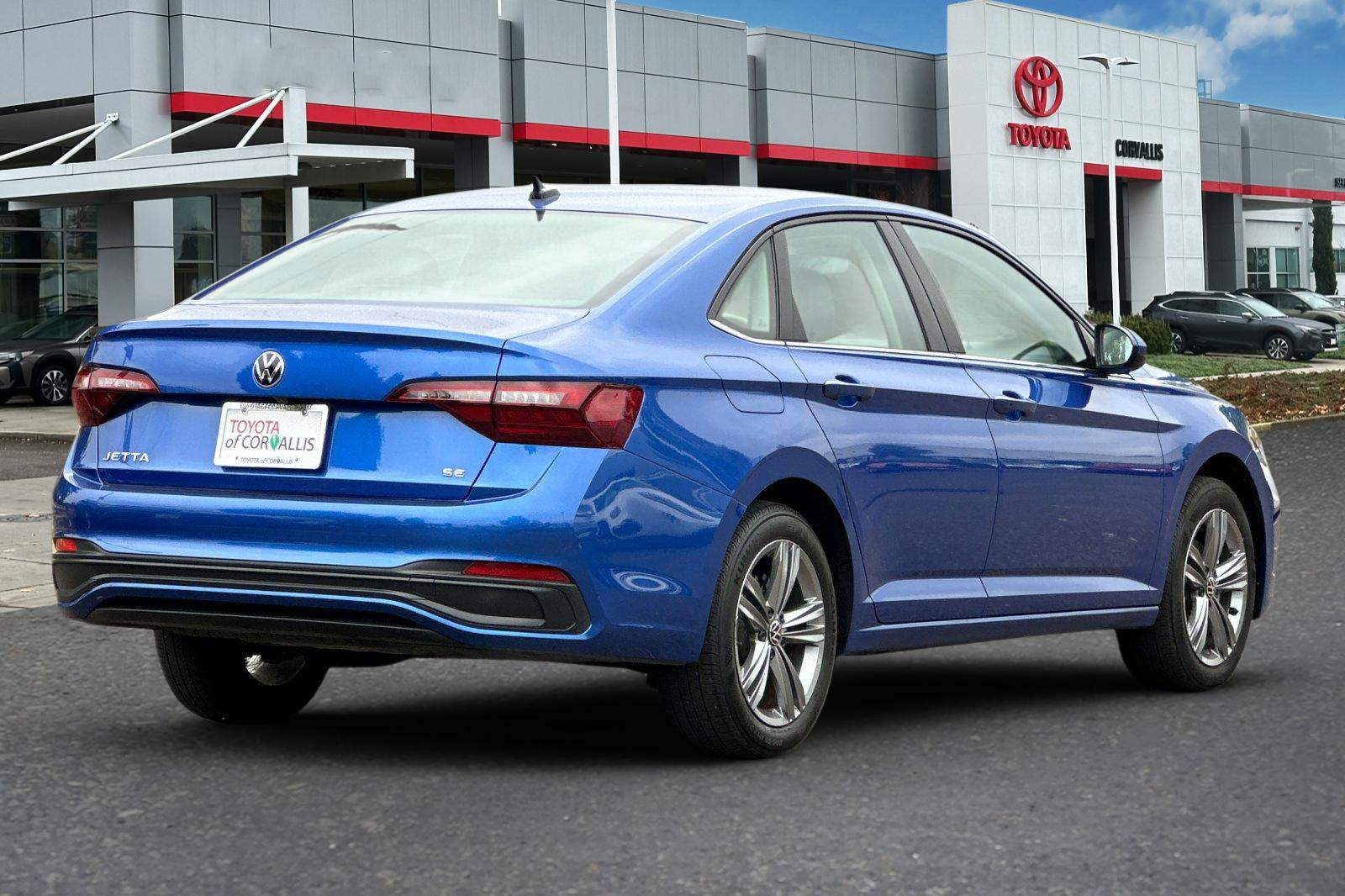 2024 Volkswagen Jetta SE photo 3