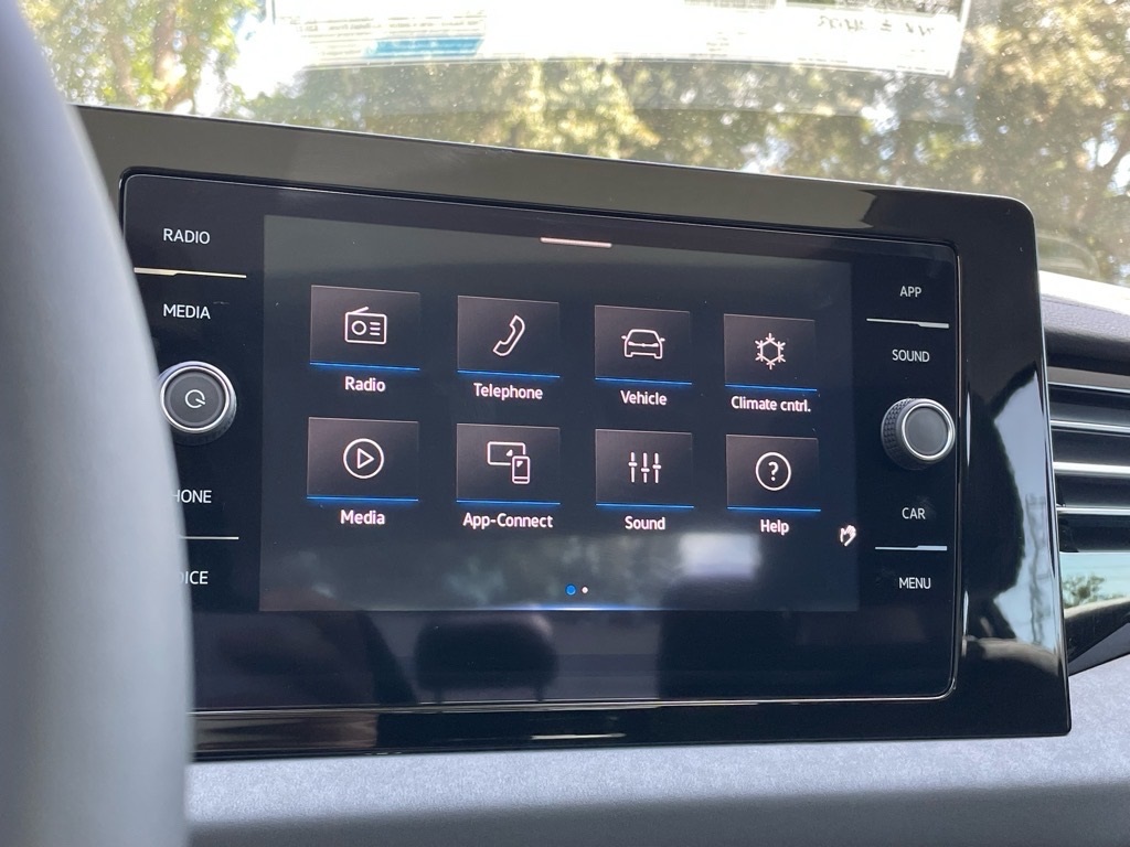 2026 Volkswagen Jetta SE photo 8