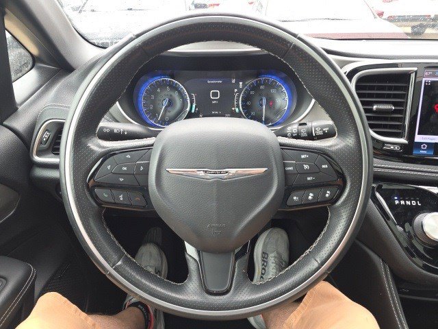 2021 Chrysler Pacifica Limited photo 21