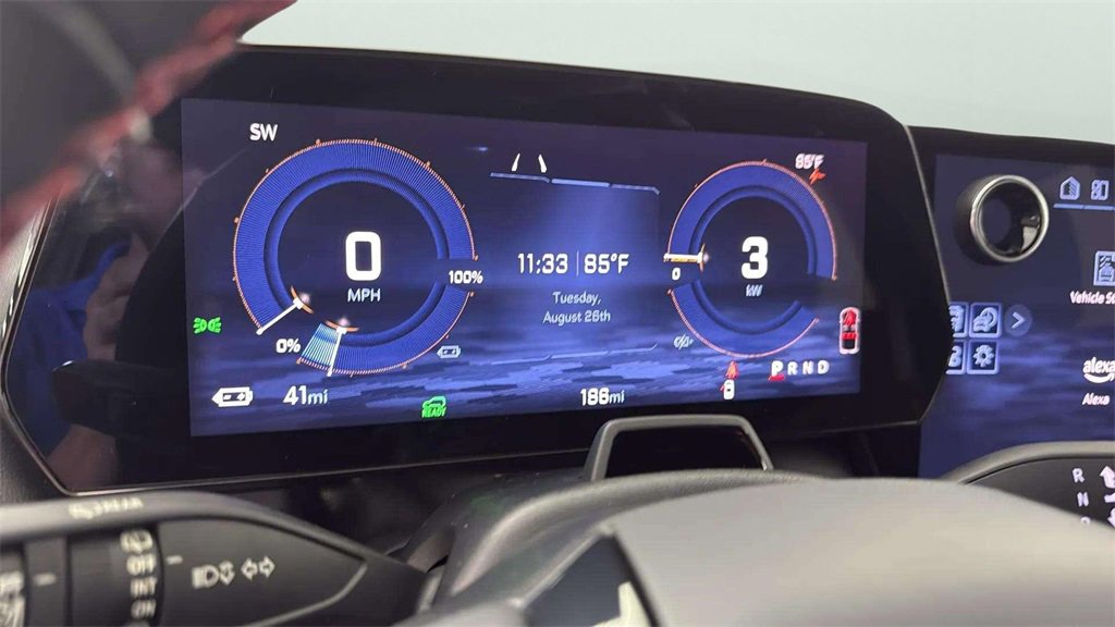 2024 Chevrolet Equinox EV 3RS photo 18