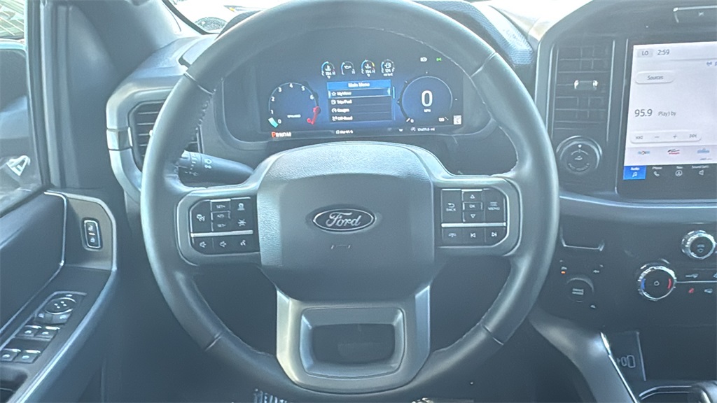 2025 Ford F-150 XLT photo 11