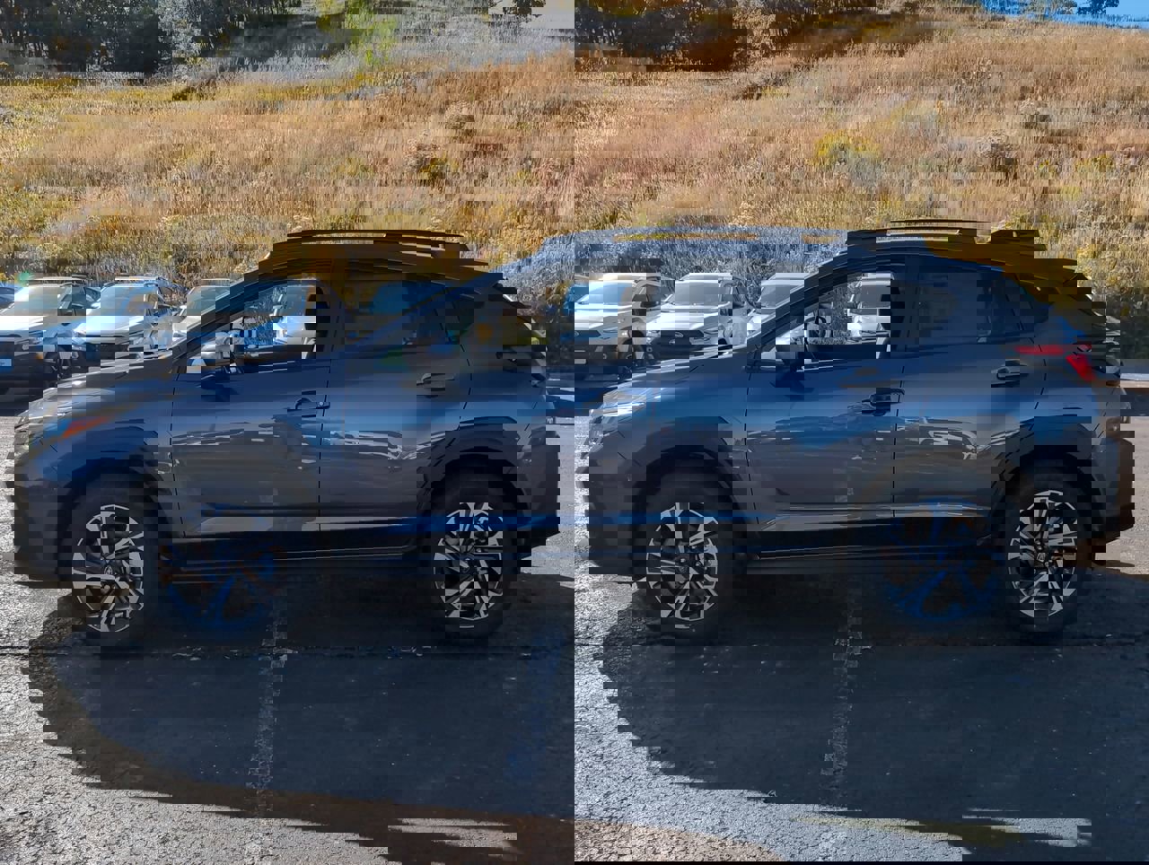 2025 Subaru Crosstrek Premium photo 2