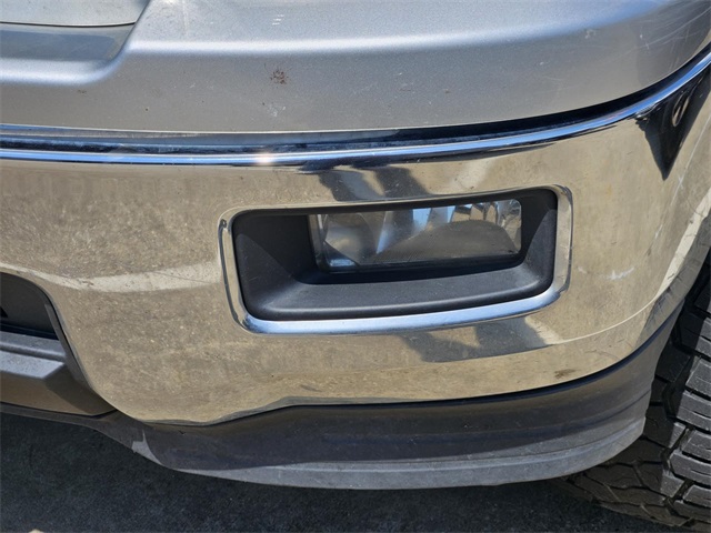 2015 Chevrolet Silverado 1500 LT photo 3
