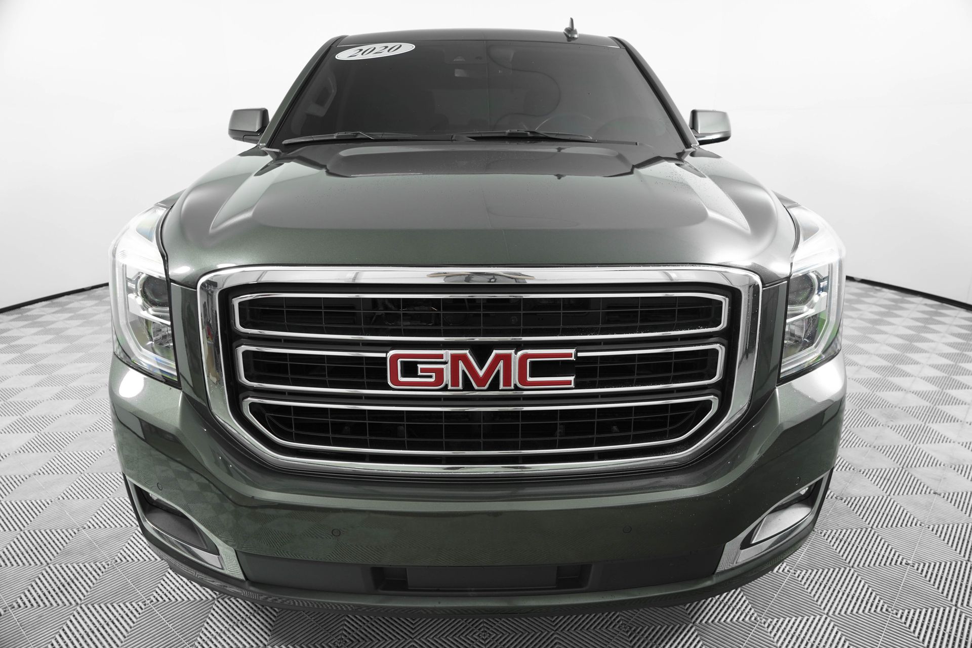 2020 Gmc Yukon SLT photo 2