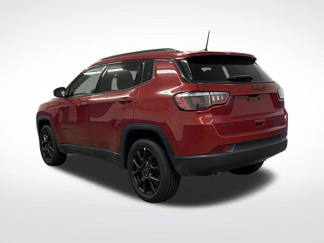 2026 Jeep Compass Latitude photo 2