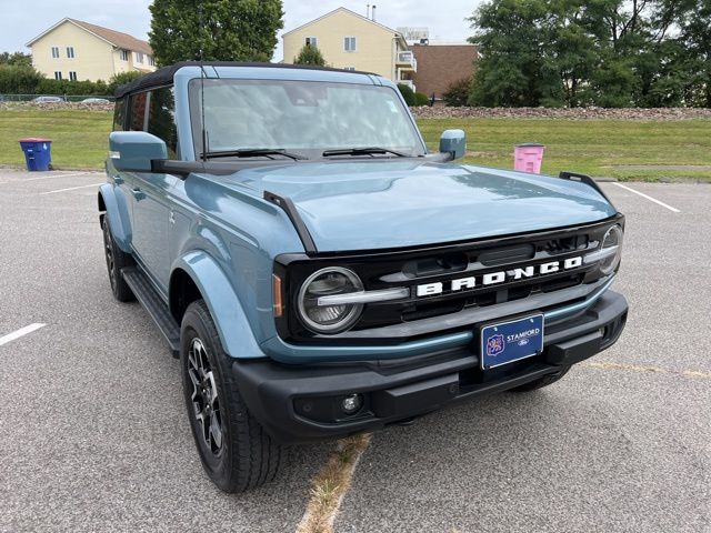 2022 Ford Bronco 4-Door Outer Banks's photo