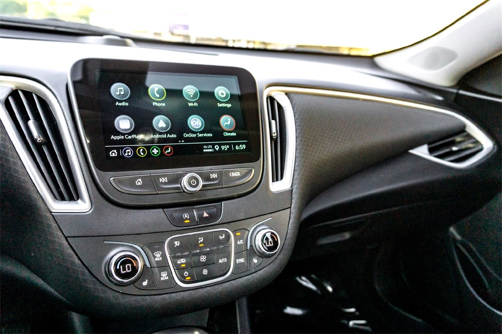 2022 Chevrolet Malibu 1LT photo 22