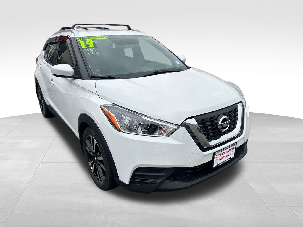 2019 Nissan Kicks SV photo 3