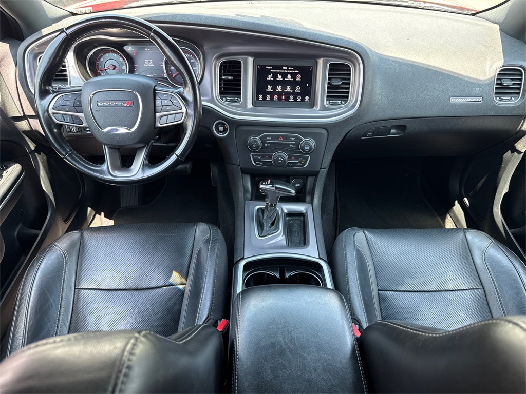 2021 Dodge Charger SXT photo 19