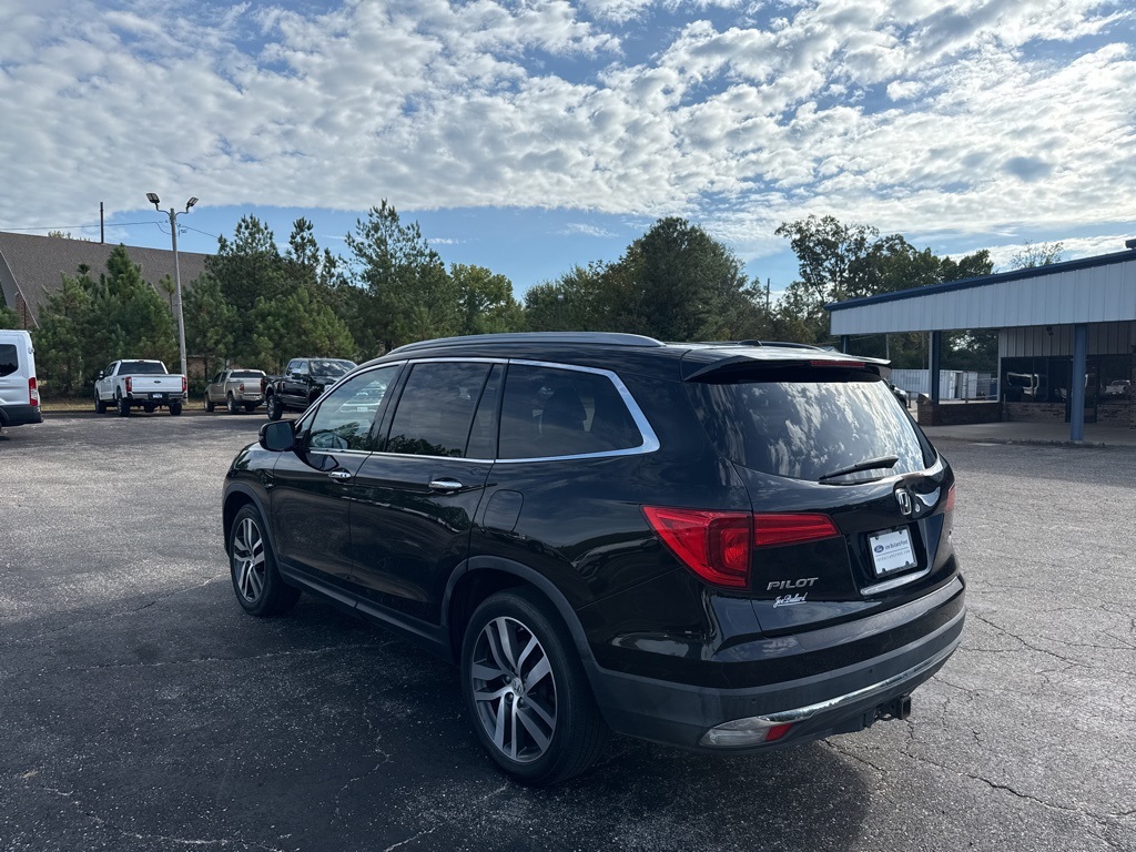 2016 Honda Pilot Touring photo 13