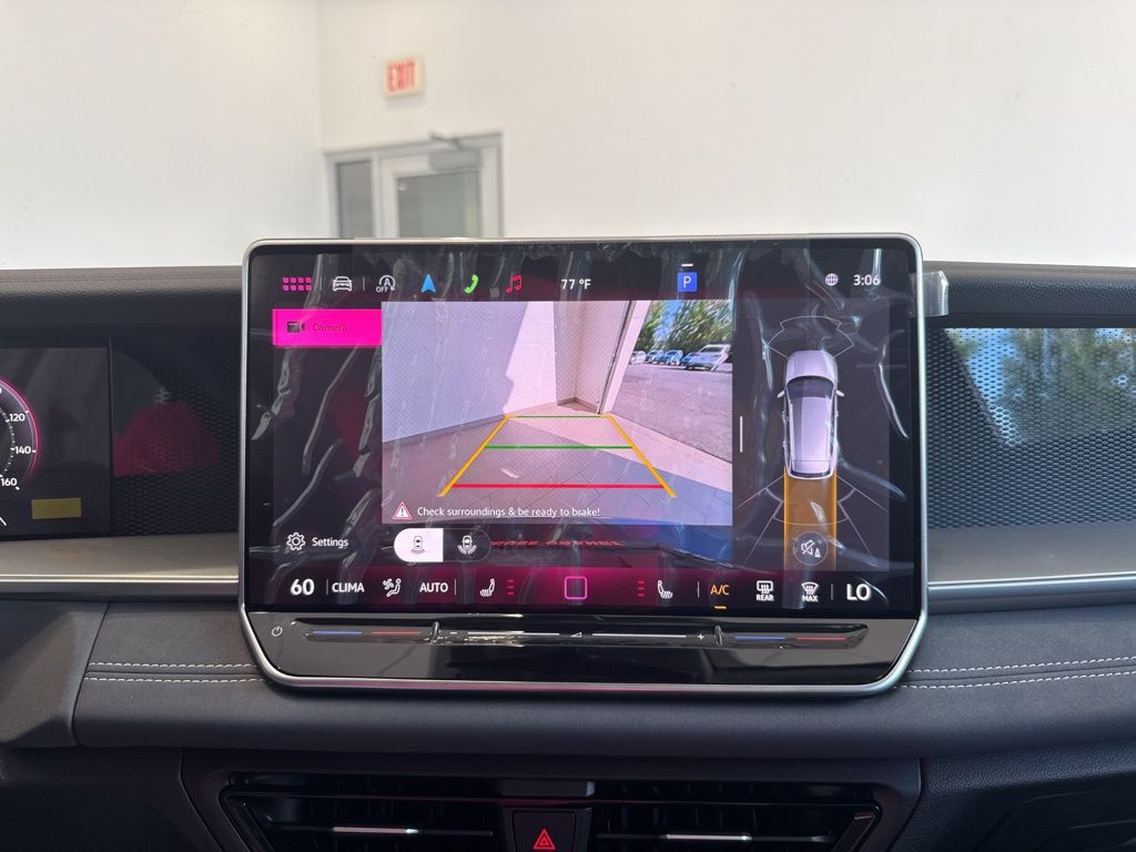 2025 Volkswagen Tiguan SE photo 21