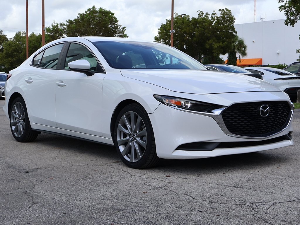 2021 Mazda Mazda3 Select photo 2
