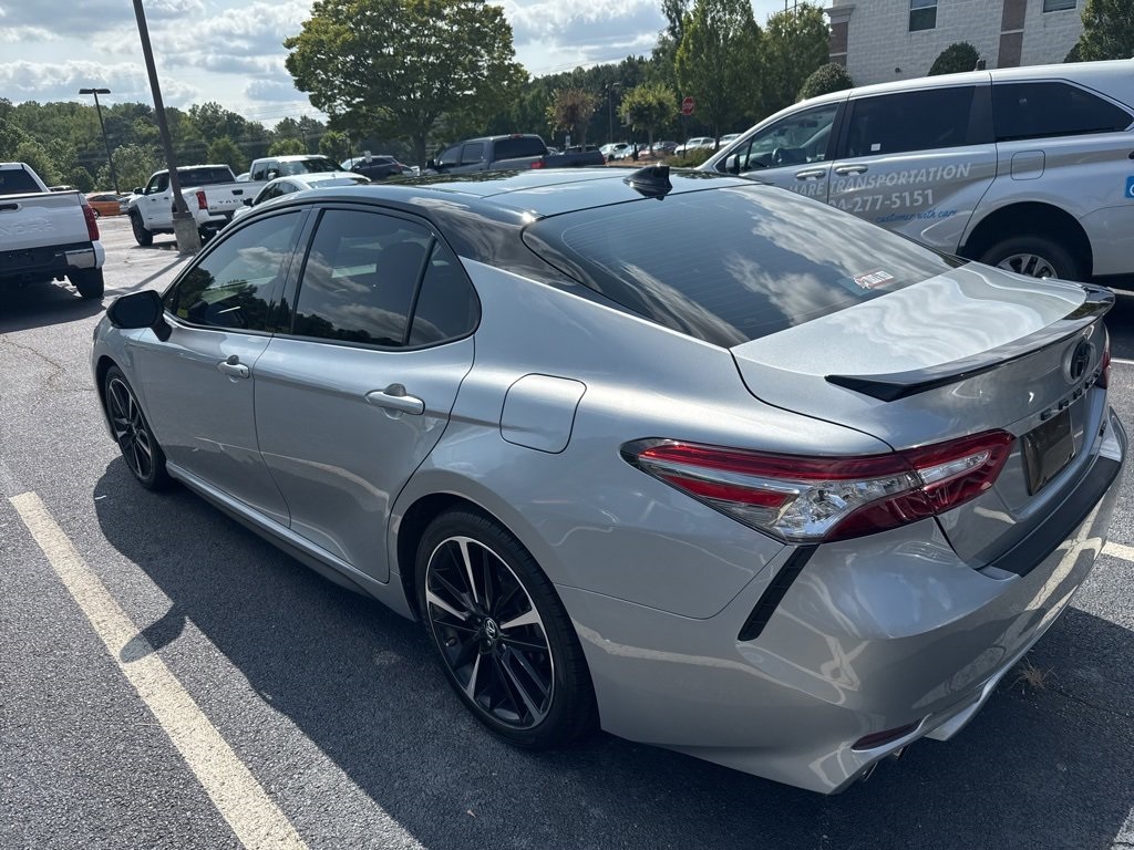 2019 Toyota Camry XSE photo 3