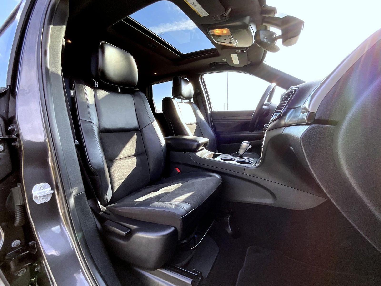 2020 Jeep Grand Cherokee Altitude photo 15