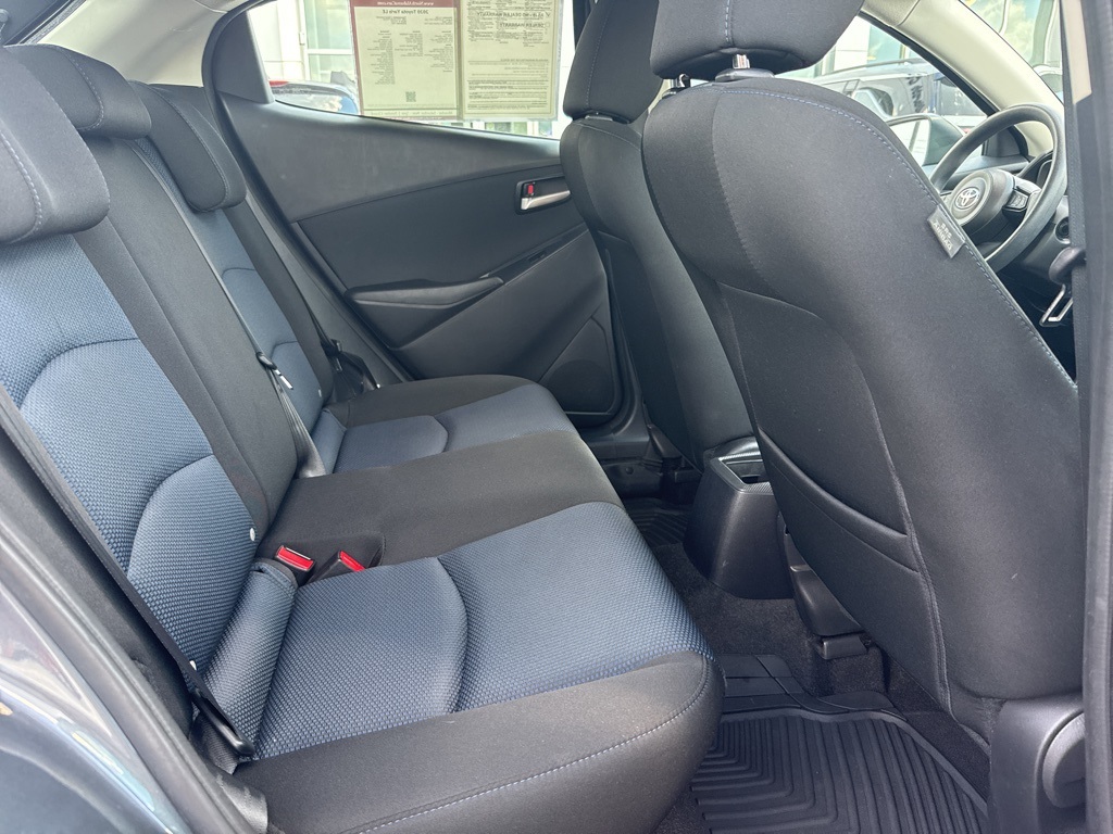 2020 Toyota Yaris LE photo 21