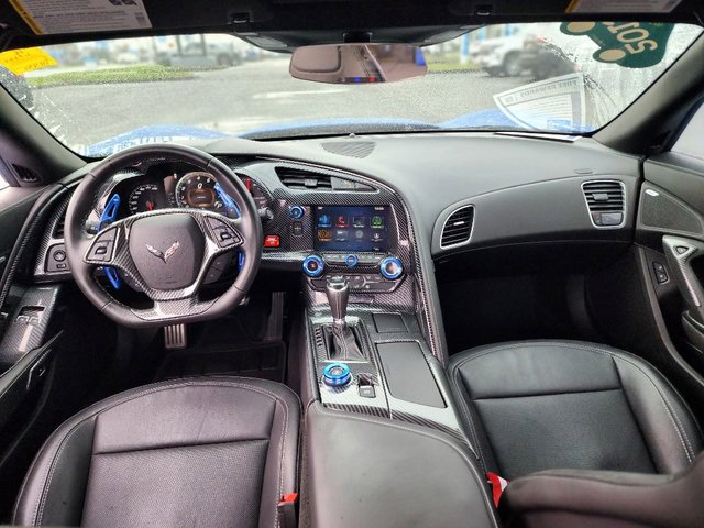 2019 Chevrolet Corvette Stingray 1LT photo 2