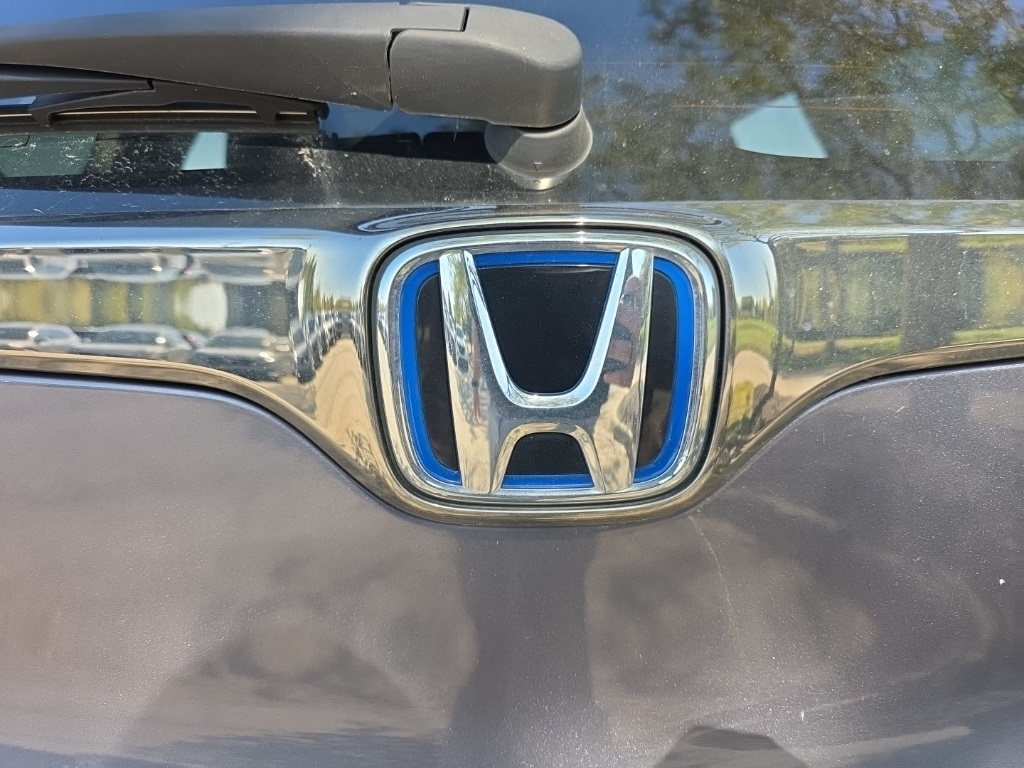 2022 Honda CR-V Hybrid EX-L photo 2