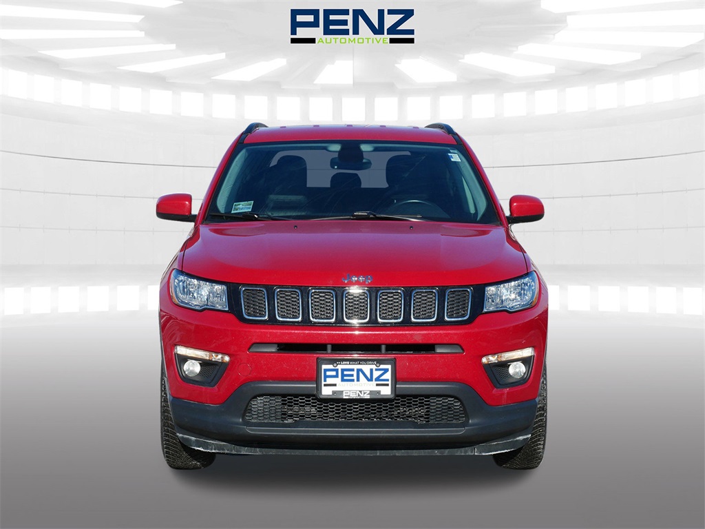 Used 2018 Jeep Compass Latitude with VIN 3C4NJDBB2JT262261 for sale in Rochester, Minnesota