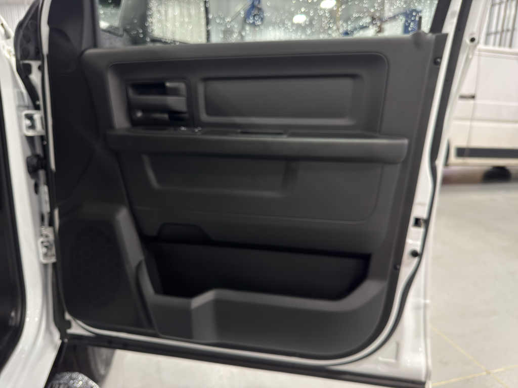 2024 Ram 2500 Tradesman photo 20