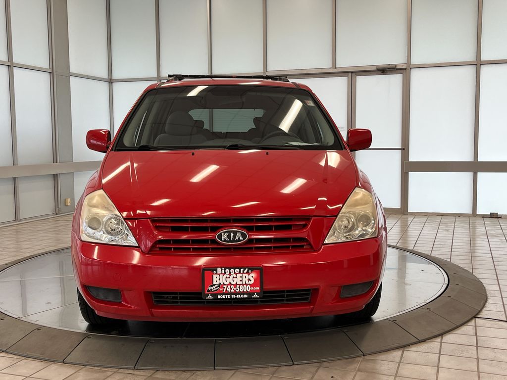 2010 Kia Sedona LX photo 2