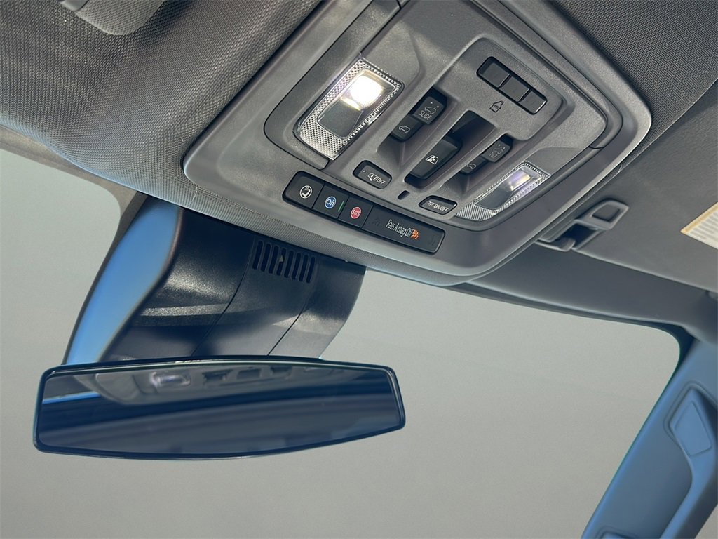 2024 Chevrolet Silverado 1500 RST photo 3