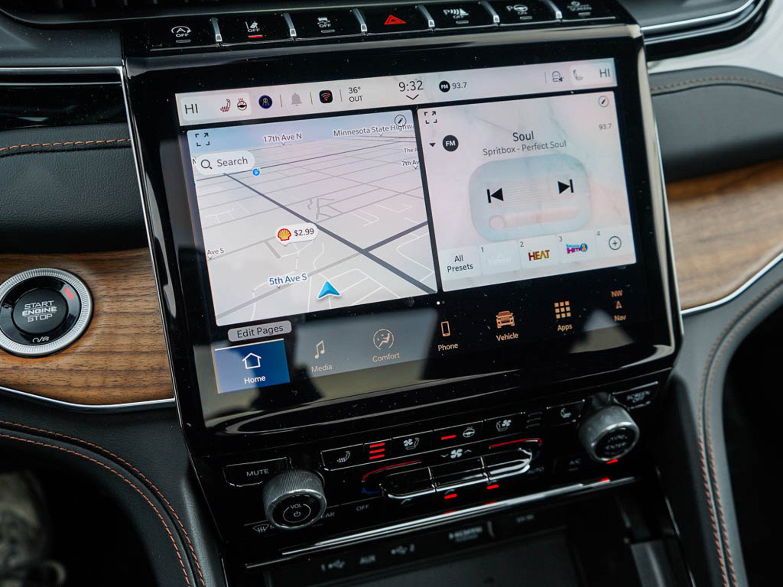 2025 Jeep Grand Cherokee Summit Reserve photo 23