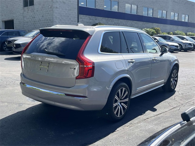 2025 Volvo XC90 B5 Core photo 3