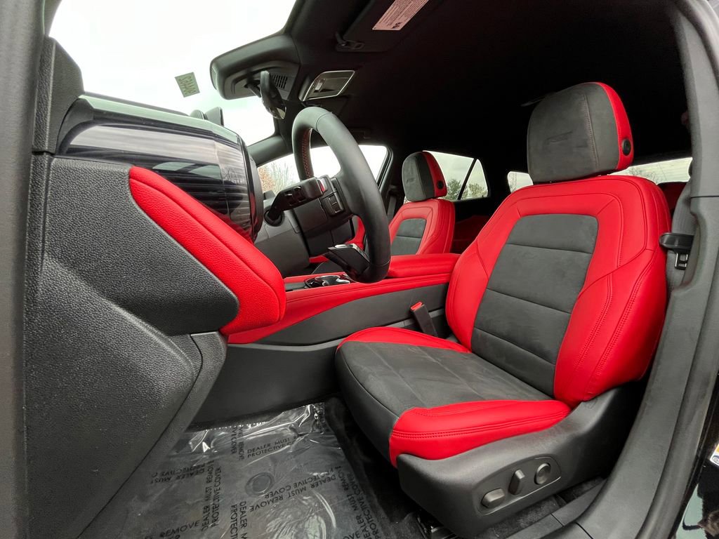 2025 Chevrolet Blazer EV RS photo 13
