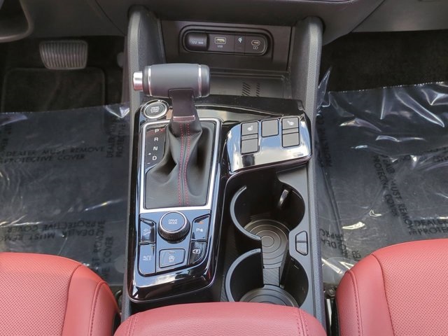 2024 Kia Sportage SX photo 17