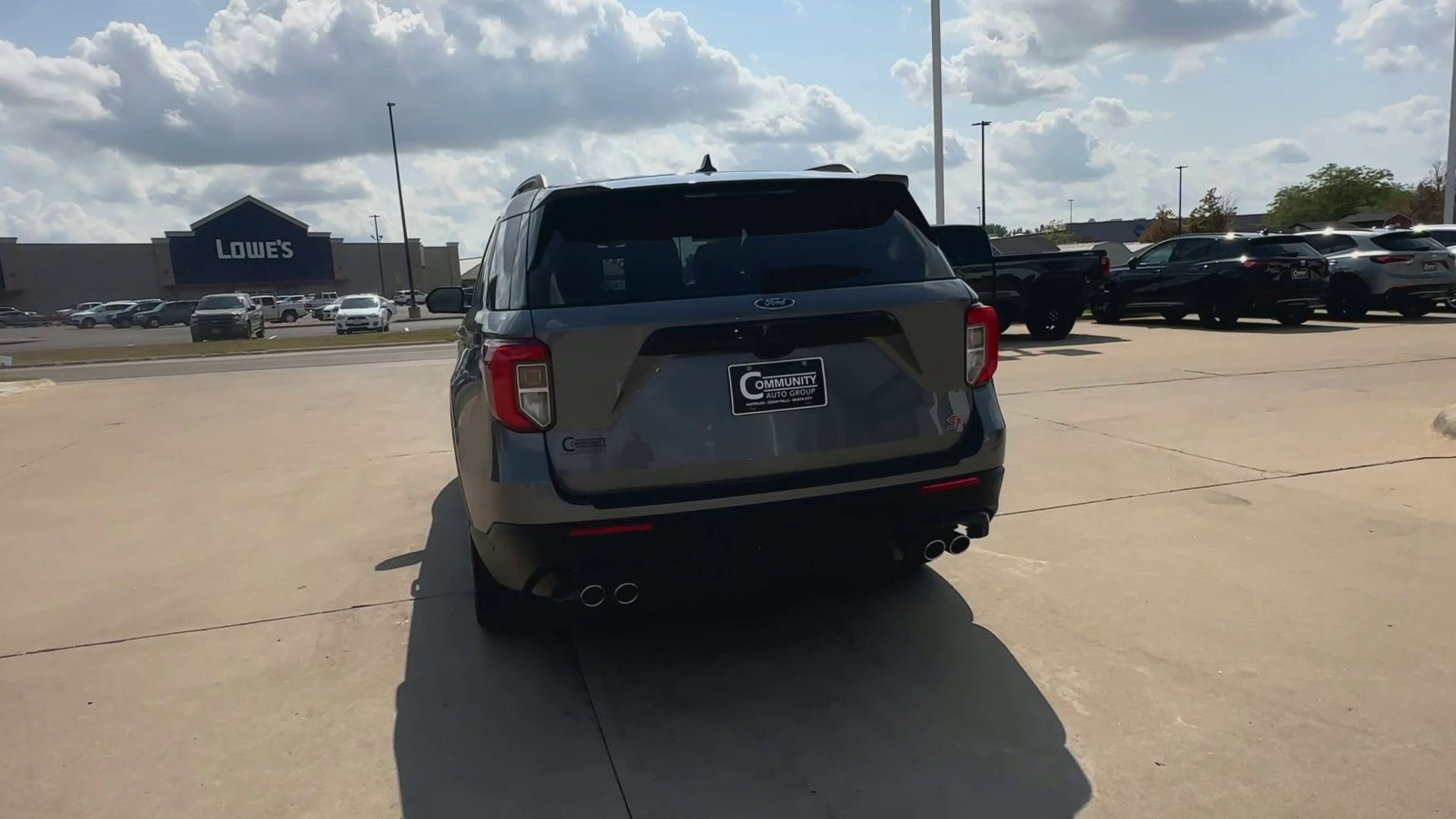 2022 Ford Explorer ST photo 6